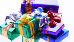 Как завязать бант на подарке