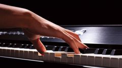 Как научиться самому играть на пианино