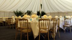Как украсить зал на свадьбу