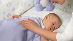 Как укладывать годовалого ребенка спать