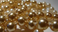 How to determine real pearls