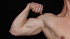 Как убрать мышцы на руках