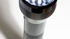 Как сделать фонарик на светодиодах