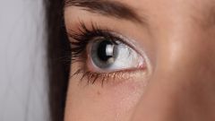 How to remove swelling from the eyelids