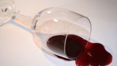 Как избавиться от пятнен от вина