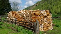 Как складывать дрова