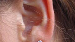 How to treat earlobe