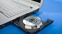 How to remove the disk from the drive