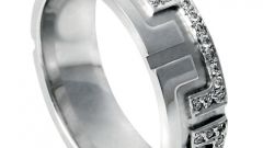 How to identify white gold