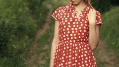 How to sew a dress in polka dots