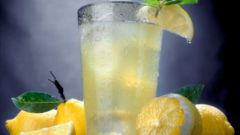 Как выжать сок из лимона