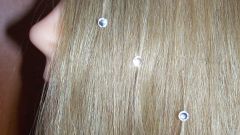 Как закрепить стразы для волос