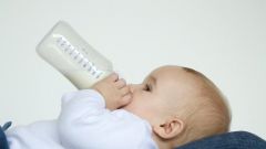 How to reheat breast milk