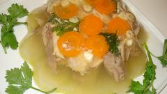 How to lighten the broth for aspic