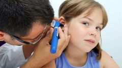 How to treat ear if he's leaking