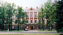 How to go to College in St. Petersburg