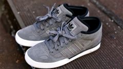 How to clean grey suede