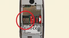 How to insert memory card in Nokia phone