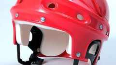 Как выбрать хоккейный шлем