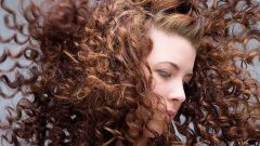 Как добиться эффекта мокрых волос