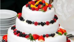 How to make a tiered cake
