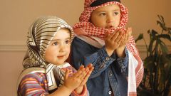 As for the Muslim to give the name of the child
