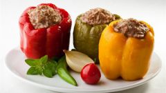 Как приготовить перец, фаршированный овощами по-болгарски