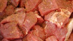 Как приготовить свинину с квашеной капустой по-болгарски 