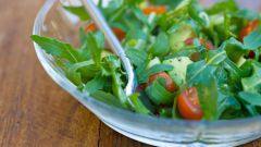 Как сделать салат с рукколой