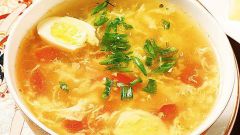 Как приготовить рыбный суп с яйцом 
