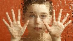 Как распознать у ребенка аутизм