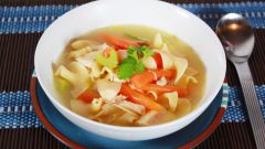 Как приготовить куриный суп с клюквой 