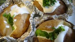 How to bake potatoes in foil