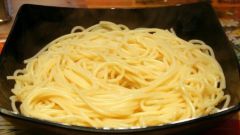 How to cook the pasta not to stick together