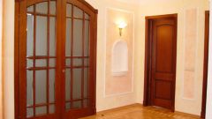 Interior doors of wood: advantages, installation, repair