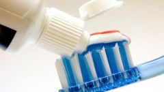 Как выбрать отбеливающую зубную пасту