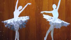 Как сделать красивое  новогоднее украшение "Снежинки-балеринки"