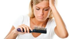 Выпадение волос у женщин. Как с этим бороться?
