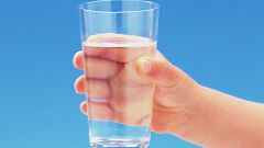 Вредно ли постоянно пить минеральную воду