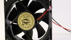 What to lubricate a computer fan