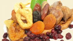 How to store dried fruits and berries