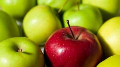 Сколько калорий в зеленых яблоках
