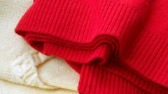 Зимние аксессуары из старого свитера