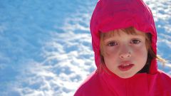 Как занять ребенка на улице зимой