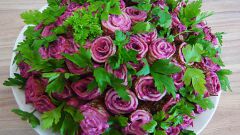 Салат «селедка под шубой с букетом роз»