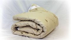 What better blanket: made of sheep or camel wool?