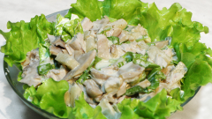 Как сделать вкуснейший салат из шампиньонов и курицы