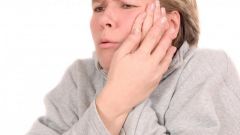 Why severe pain after tooth extraction?