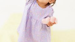 Как выбрать нарядное платье для девочки на 1 годик