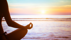 Как медитация может помочь справиться с депрессией